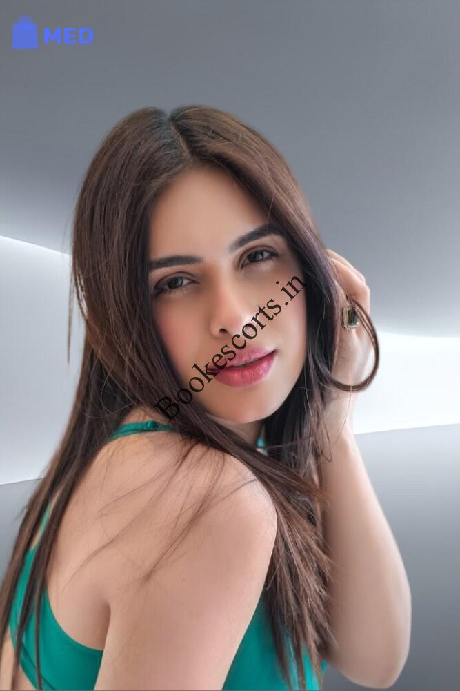 Chhaya – Young, Playful & Irresistible!