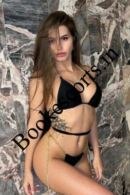 Russian-Escorts-in-Goa-1