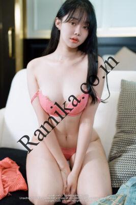 71085762_003_b566-267×400-5