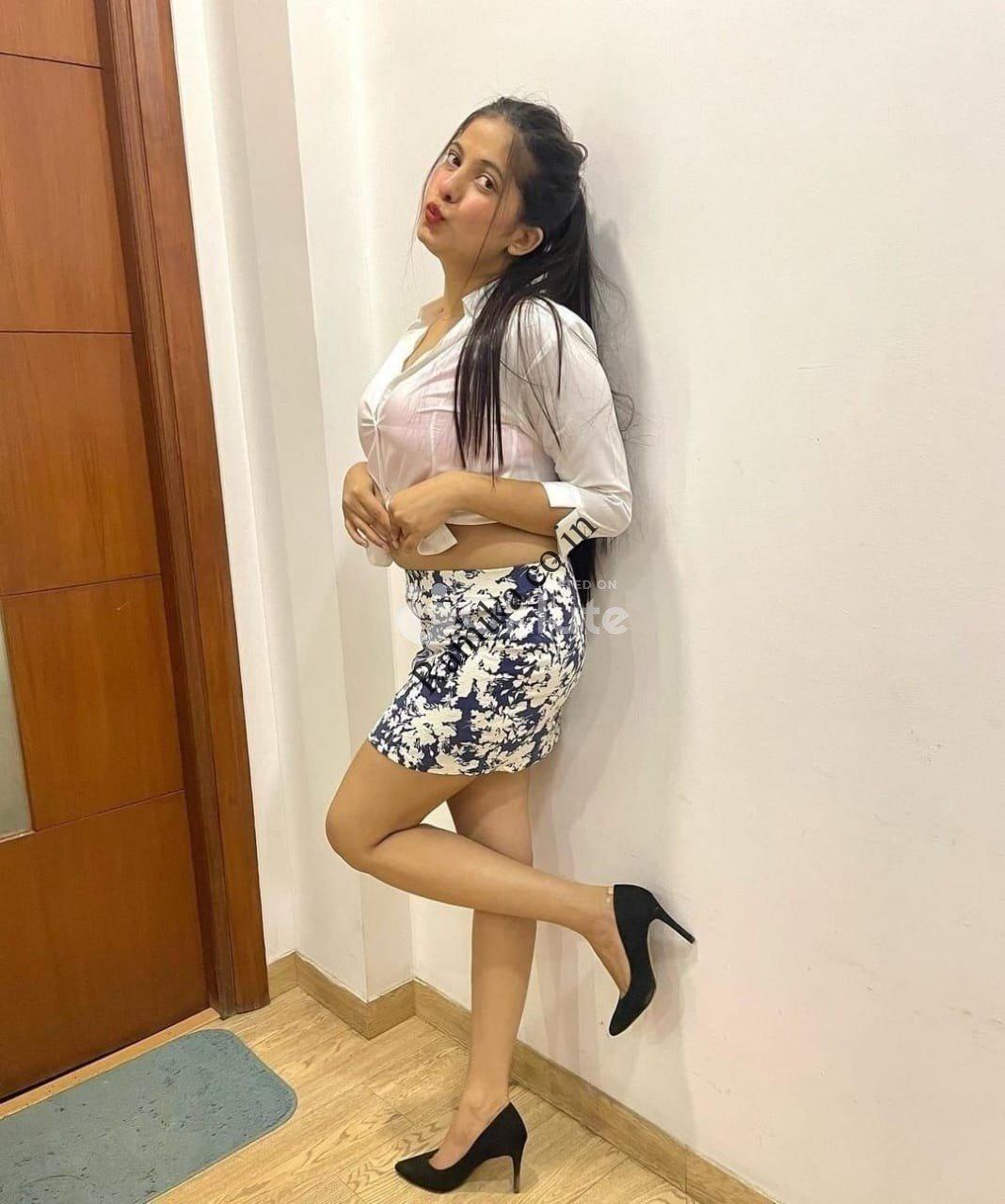 Call Girls In Delhi Rajqouri Garden 9311493346 Escorts Service