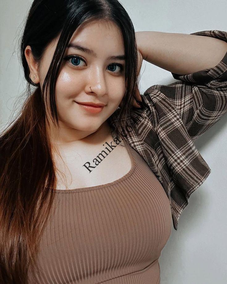 8826243211 Low Rate Call Girls in Defence Colony Delhi कॉल गर्ल