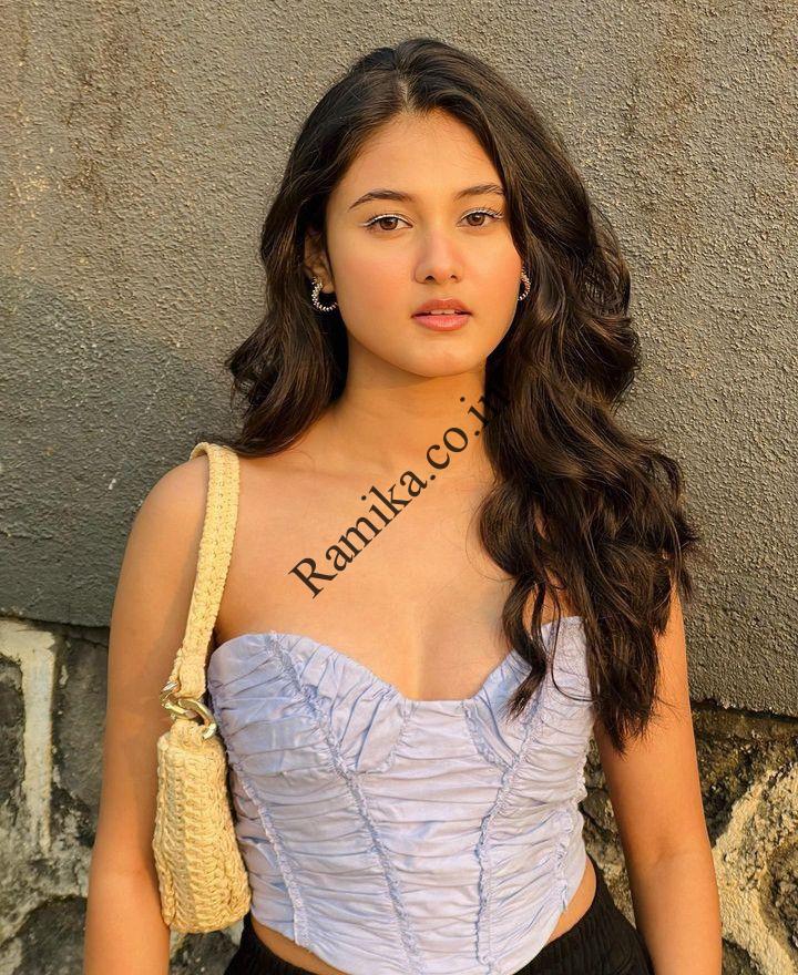 Call Girls In Seemapuri 9711014705 Escort Service