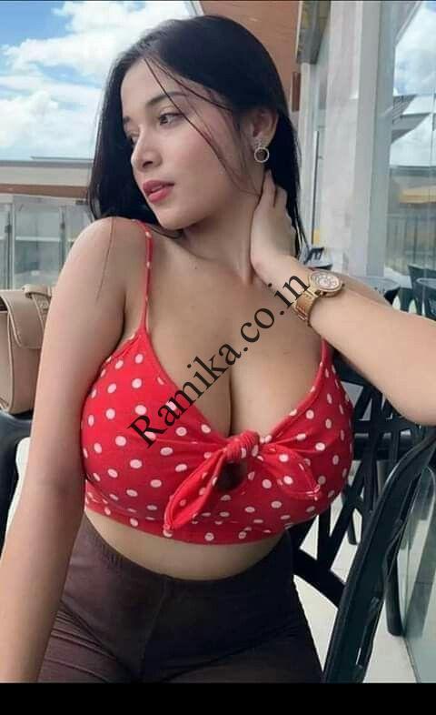 Call Girls in Munirka ((9643900018)) Escort Service Delhi Ncr