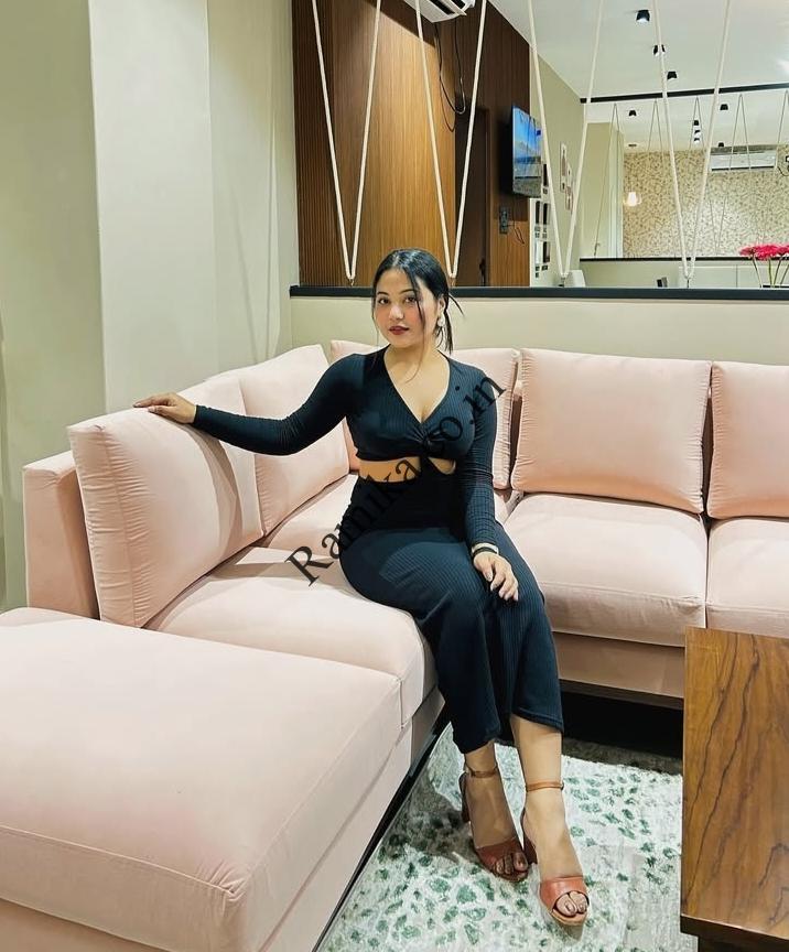 Call Girls In Mayur Vihar Phase 1 Extension / 72 91 85 99 44