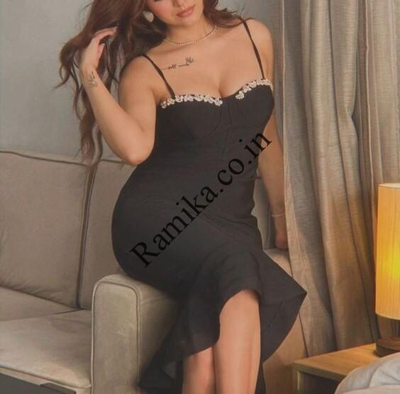 Call Girls in East of Kailash 8448224330 Premium Escort Service