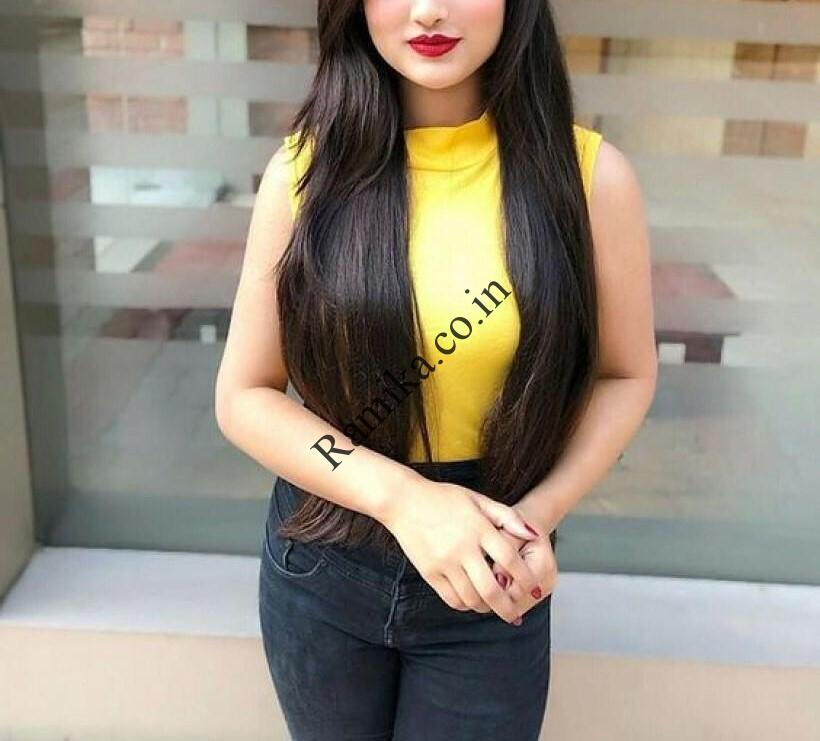 Call Girls in Rajiv Chowk 8448224330 Premium Escort Service