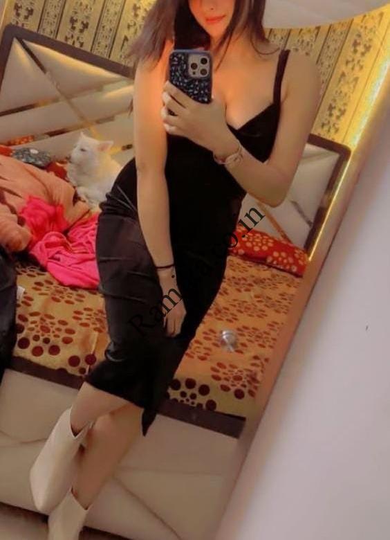 Call Girls in Safdarjung 8448224330 Premium Escort Service
