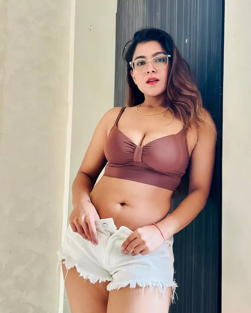 Call Girls in Kailash Colony Delhi ꧁❤☎️𝟕𝟔𝟒𝟓𝟵𝟵𝟬𝟒𝟵𝟓☎️❤꧂ Free Home Delivery