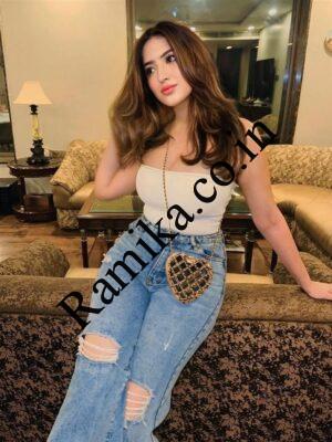 young-call-girls-in-anand-vihar-delhi-9667677194-book-now
