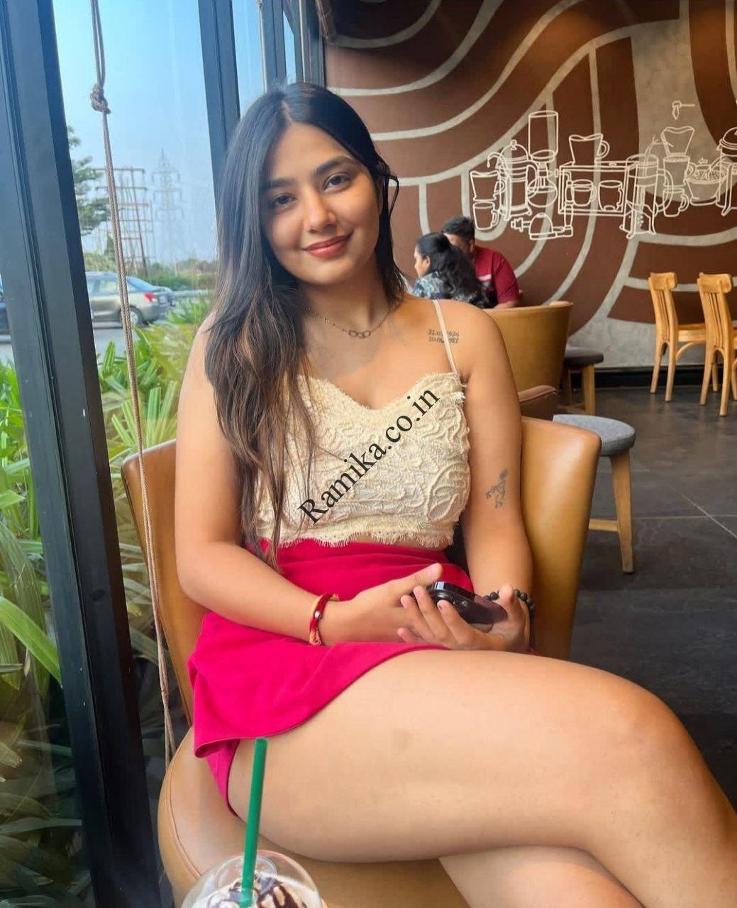 Call Girls In Defence Colony—Escort Service>()—>Delhi NCR