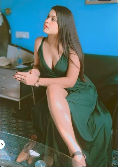 We offer Call Girls in Hotel Silver Spoon Gurgaon 𝟖𝟗𝟐𝟎𝟐𝟖𝟓𝟗𝟗𝟐girl home & hotel service 24Hr