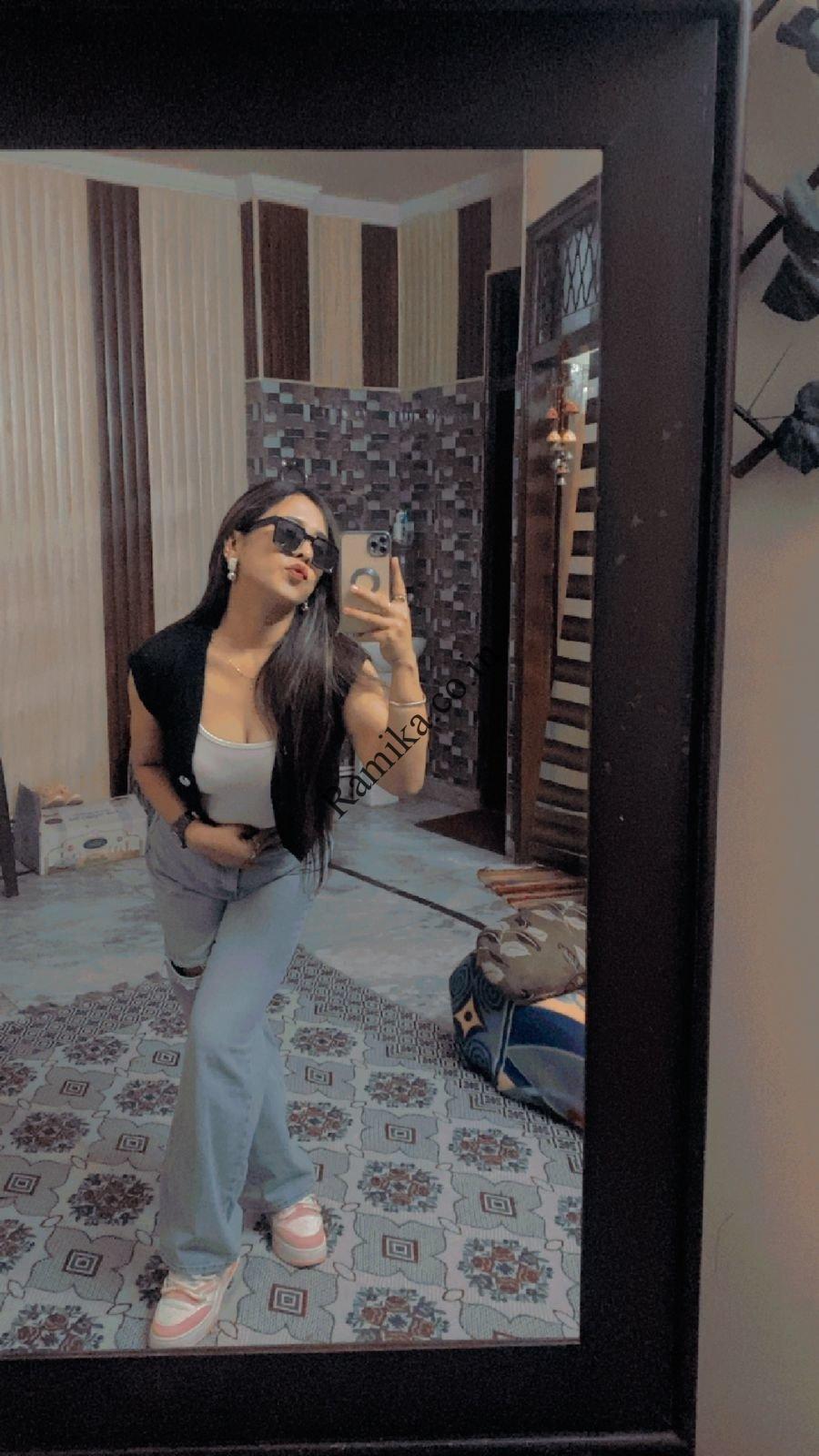 COD Today➠ Girls In Shalimar Bagh – Delhi