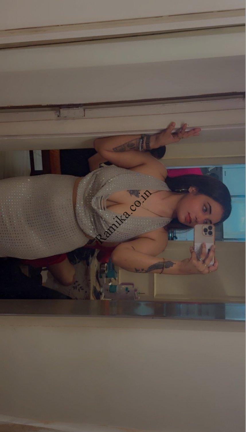 Low rate call girl in Gurgaon DLF Phase I Delhi escort service
